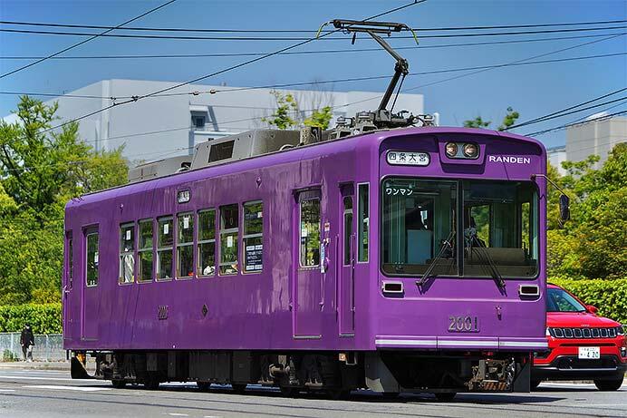 嵐電，モボ2001形で特別貸切電車を運転