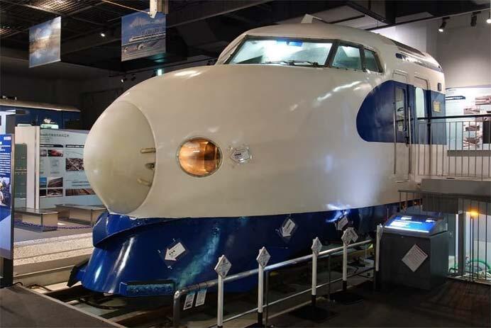 7月1日〜31日 鉄道博物館で0系新幹線（21-25）の運転室を公開｜鉄道