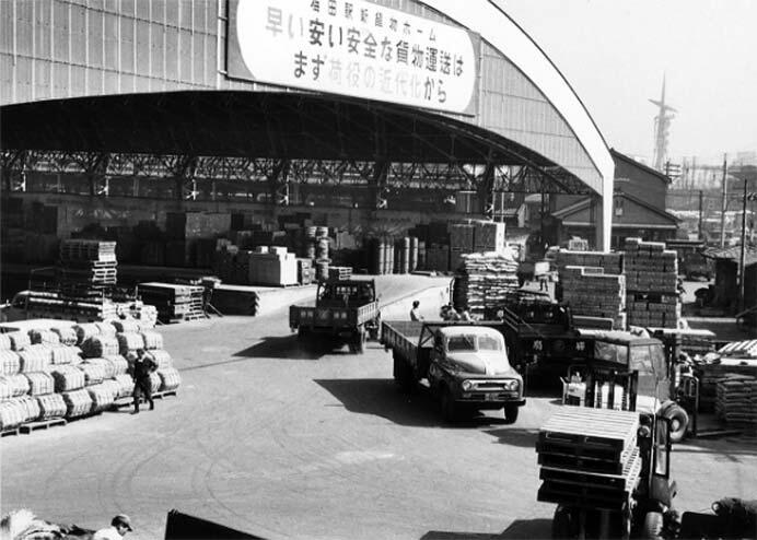 京都鉄道博物館で，ワークショップ 鉄道上映会「梅田駅のコンテナ輸送～コンテナの一日～」開催