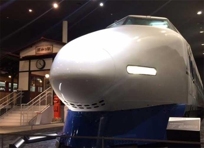 京都鉄道博物館で100系122-5003の車内公開