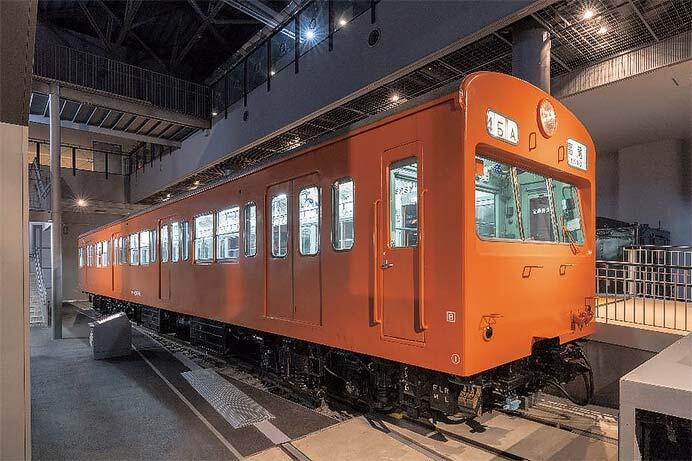 鉄道博物館でクモハ101形(101系)の運転室を公開