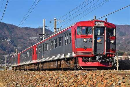 しなの鉄道,臨時列車「ありがとうS4・S10編成 卒業記念号」を運転