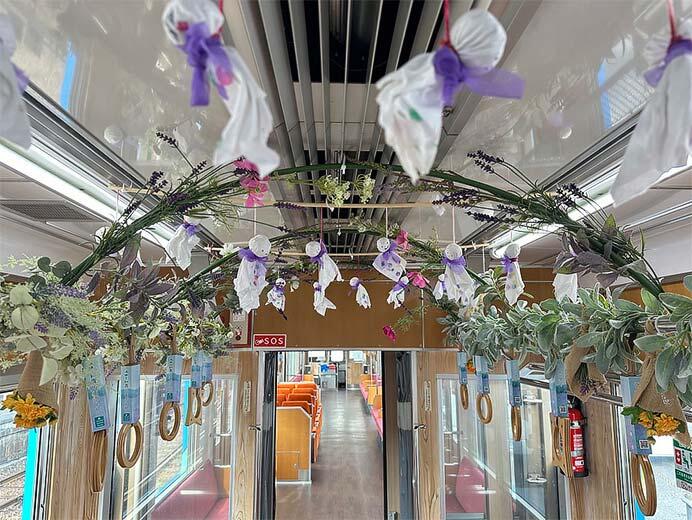 伊賀鉄道で「アロマ&フラワートレイン」を運転