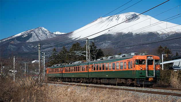 信濃路を駆け抜けた169系急行形電車