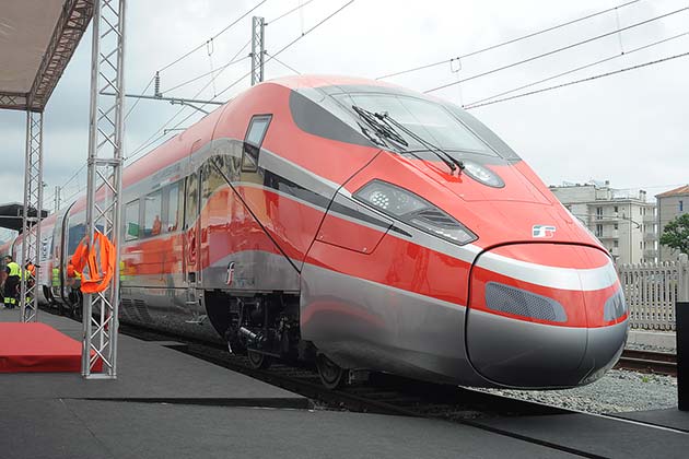 ETR1000形「フレッチャロッサ1000」デビュー