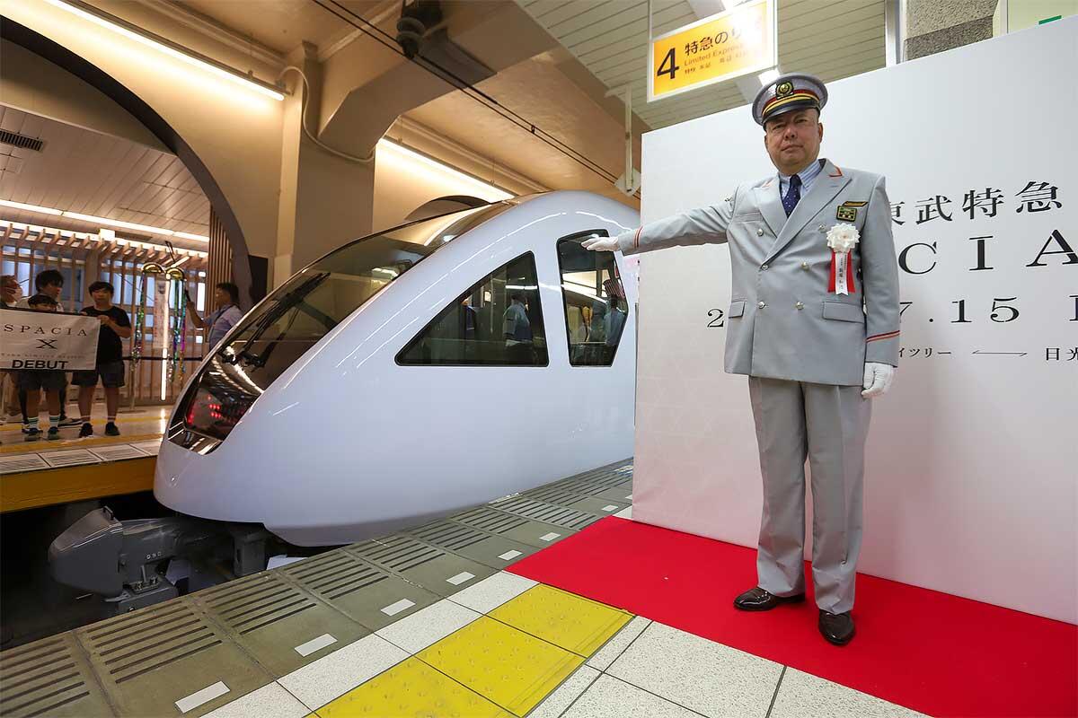 東武鉄道N100系「スペーシアX」が営業運転を開始