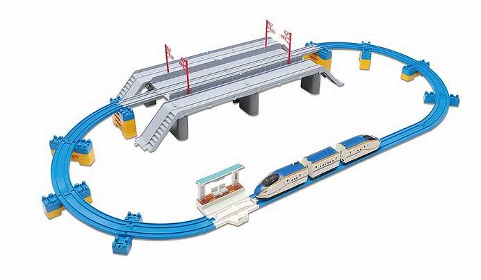 プラレール「W7系北陸新幹線かがやき 鉄道道路併用橋セット」