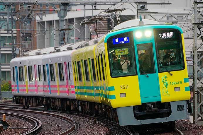 阪神本線で「TORACO号」と「トラッキー号」の4両編成運転