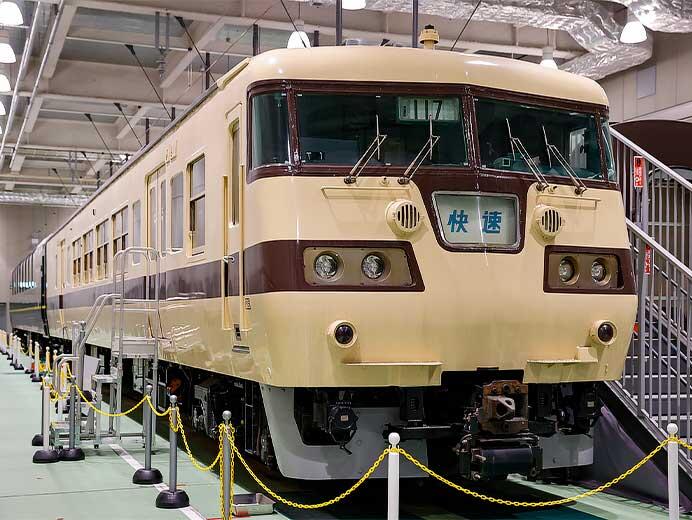 京都鉄道博物館クハ117-1の車両前面種別幕を週替わりで公開