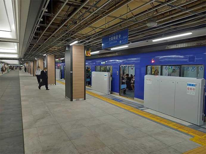 阪神，大阪梅田駅4番線ホームドアの供用を12月16日から開始