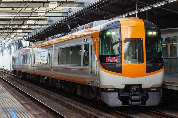 近鉄22600系が神戸三宮—宇治山田間で運転される
