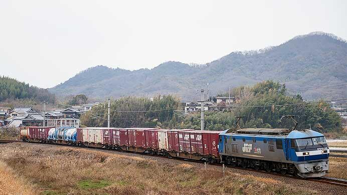 四国島内貨物3071列車がコキ110形5両編成で運転される