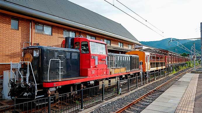 嵯峨野トロッコ列車をDE10 1156が代走