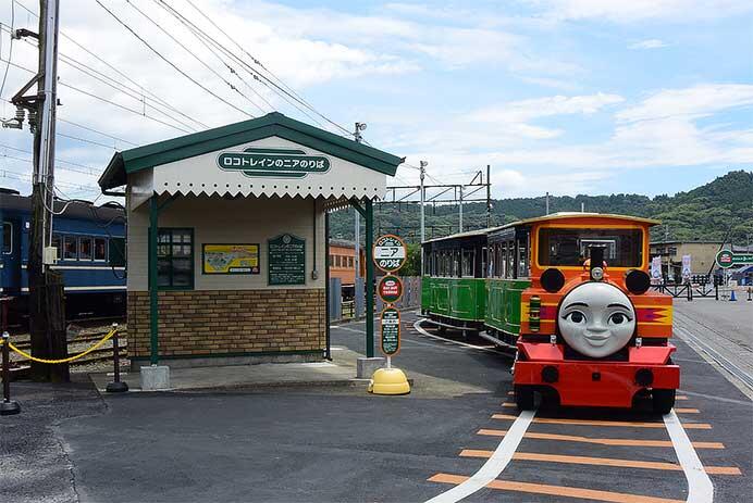 大井川鐵道，新金谷駅構内の「トーマスフェア」会場に「ロコトレインのニア」が仲間入り