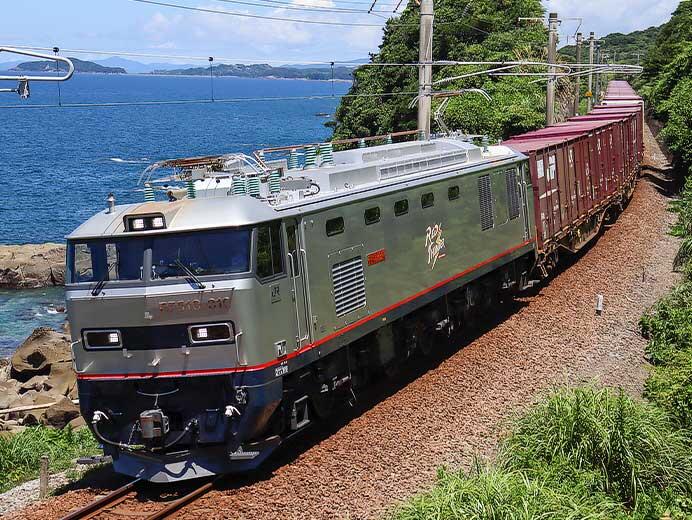 鹿児島本線の4093列車をEF510がけん引