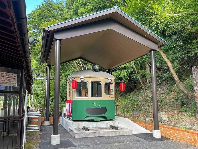 鞍馬駅前のデナ21が「偽叡山電車 納涼船仕様」に