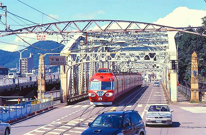 名鉄犬山線「犬山橋」が土木学会の「選奨土木遺産」に認定