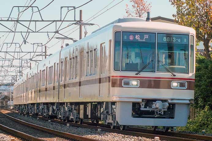 新京成8800形8813編成がオリジナル色復刻塗装電車に