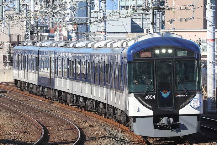 京阪で一部編成に大晦日終夜運転ヘッドマーク