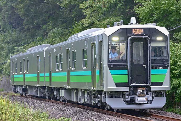 HB-E220系が八高線で試運転