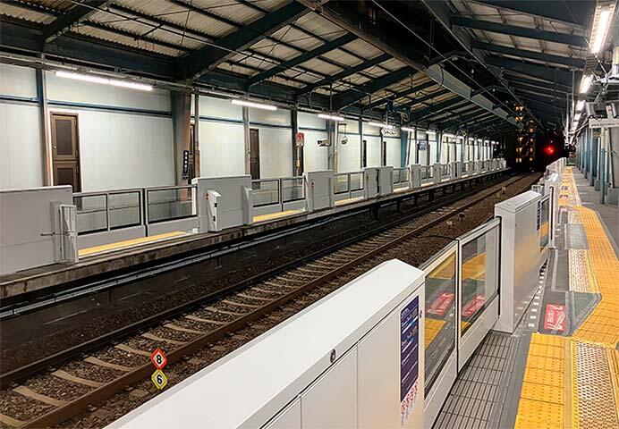 京急,大森町駅1・2番線でホームドアの設置に着手