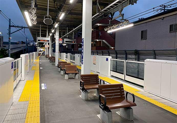 京急,大師橋駅1・2番線でホームドアの設置に着手