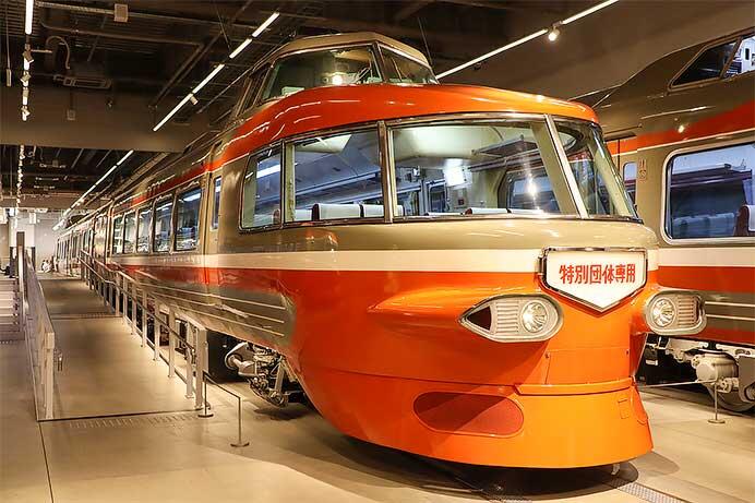 ロマンスカーミュージアムで「SE（3000形）更新後連結器カバー開放」イベント開催