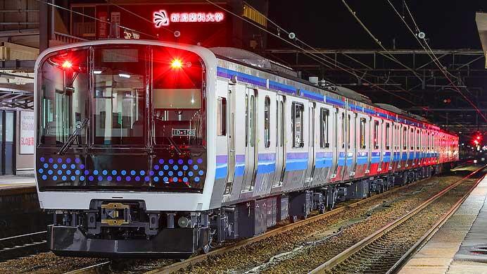 E131系800番代N8編成が配給輸送される