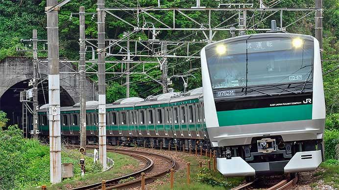 E233系7000番台ハエ137編成が東海道本線で試運転