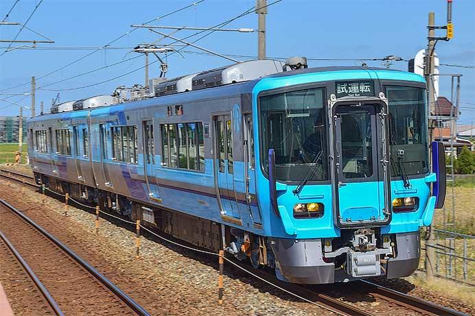 IRいしかわ鉄道の521系2次車が出場試運転で福井まで入線